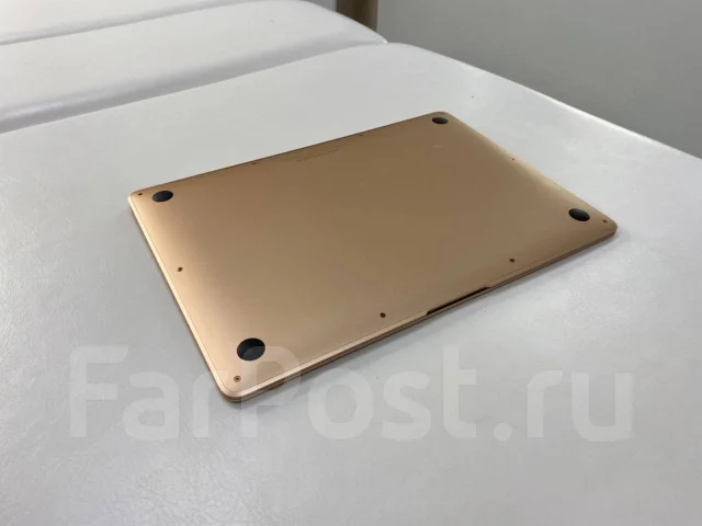 Apple MacBook Air 13 2018. 13.3", 1,6����, ��� 8 ��, ���� 256���, WiFi: 1, Bluetooth: 1, ����������� �� 13��. ����
