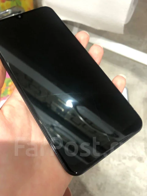 Samsung Galaxy A30. �/�, �����, 3G, 4G LTE, Dual-SIM, NFC ����