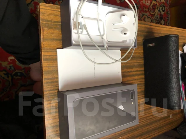 Apple iPhone 8 Plus. �/�, �����, 4G LTE ����