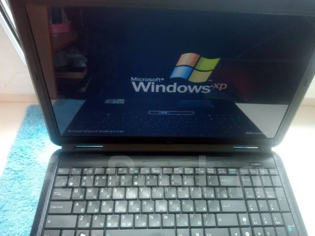 Asus K50C. 15.6", 1 200����, ��� 2048 ��, ���� 232���, WiFi: 1, ����������� �� 1��. ����