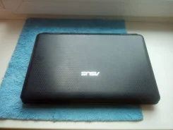 Asus K50C. 15.6", 1 200����, ��� 2048 ��, ���� 232���, WiFi, ����������� �� 1��. ����
