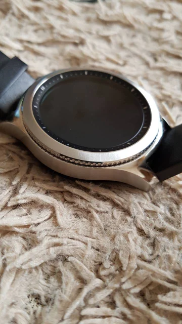 Samsung Gear S3 Classic. GPS, NFC, IP68 ����