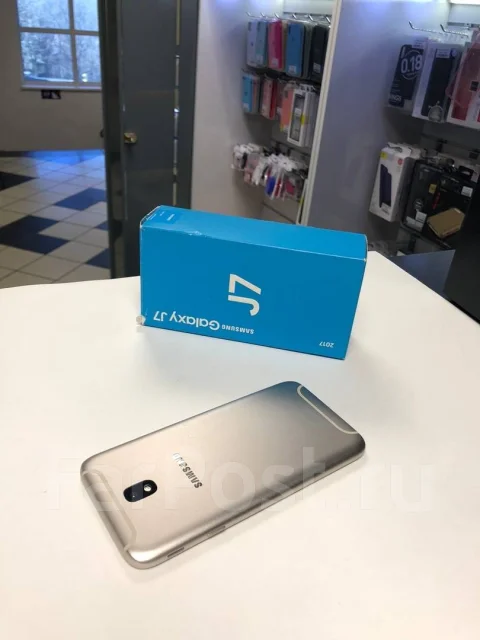 Samsung Galaxy J7 2017. �/�, ������� ����