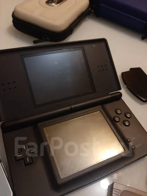 Nintendo Game Boy Advance SP ����