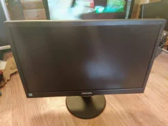 Philips. 19"