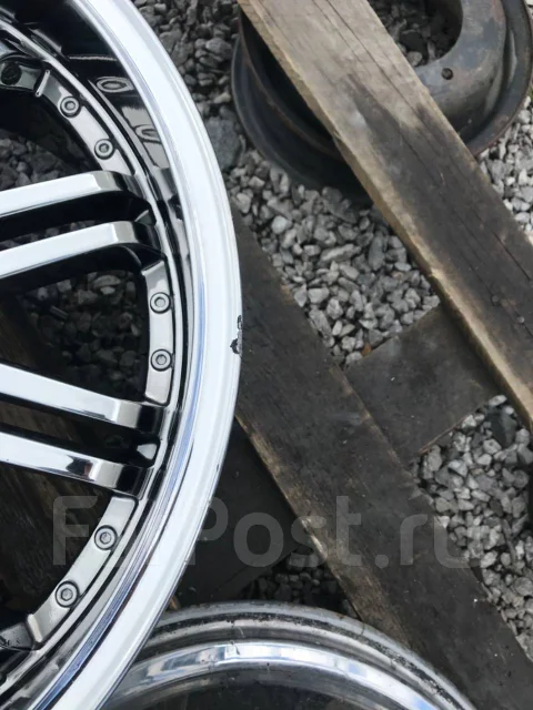URAS. 9.0x18", 5x114.3, ET35, �� 72���. ����