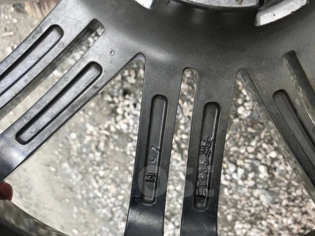 URAS. 9.0x18", 5x114.3, ET35, �� 72���. ����