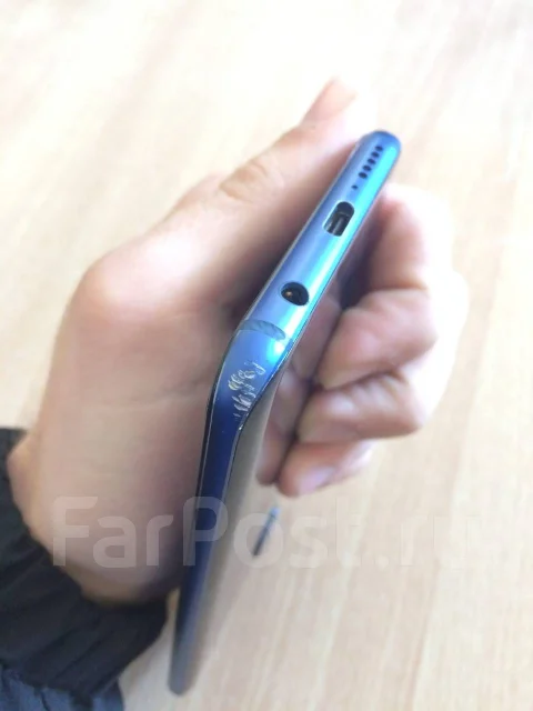 Honor 10. �/�, 3G, 4G LTE, Dual-SIM, ����������, NFC ����