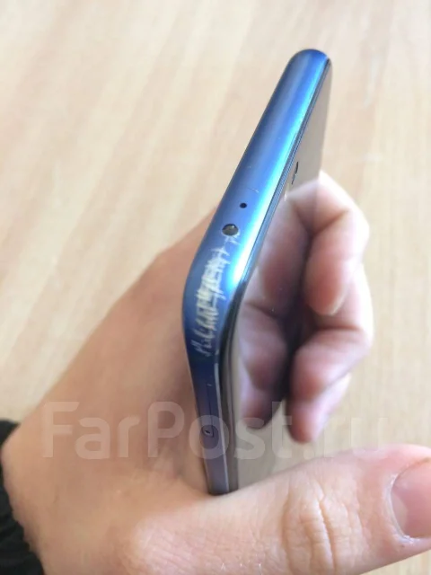 Honor 10. �/�, 3G, 4G LTE, Dual-SIM, ����������, NFC ����