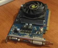 GeForce GT 220 ����