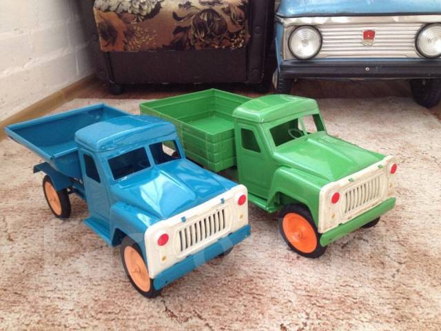 Смотреть игрушки машины