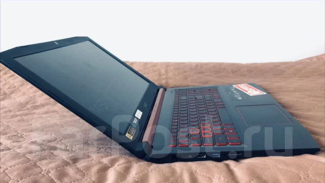 Acer Nitro 5 AN515-52. 15.6", 2,2����, ��� 8 ��, ���� 1 000���, WiFi: 1, Bluetooth: 1, ����������� �� 8��. ����