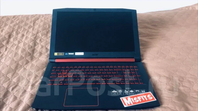 Acer Nitro 5 AN515-52. 15.6", 2,2����, ��� 8 ��, ���� 1 000���, WiFi: 1, Bluetooth: 1, ����������� �� 8��. ����