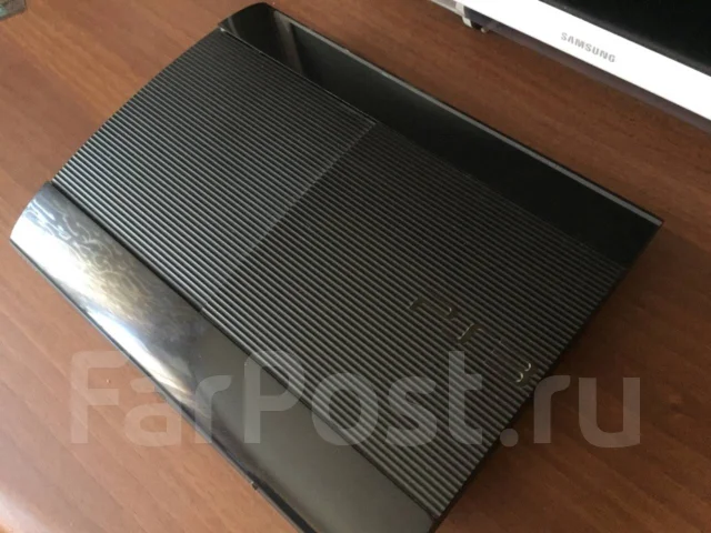 Sony PlayStation 3 Super Slim ����