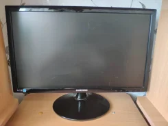 Samsung. 20" ����