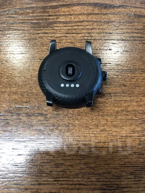 Amazfit Stratos. GPS, IP68 ����