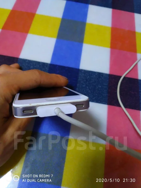 Apple iPhone 4s. �/�, �����, 3G ����