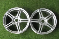 Bridgestone Potenza Adrenalin SW005. 8.5x19", 5x114.3, ET45 ����
