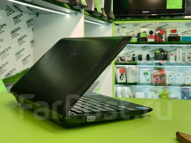 Asus Eee PC 1015P. 10.1", 1,7����, ��� 2048 ��, ���� 160���, WiFi: 1 ����