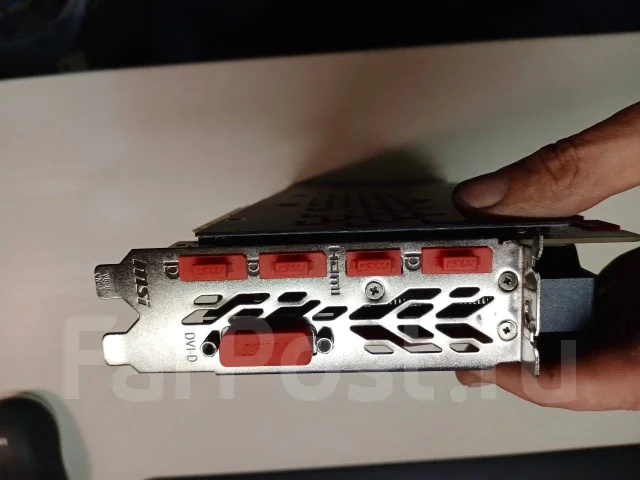 GeForce GTX 1070 Ti ����