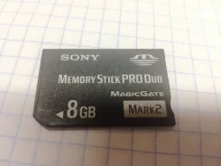 Memory Stick PRO Duo. 8��� ����