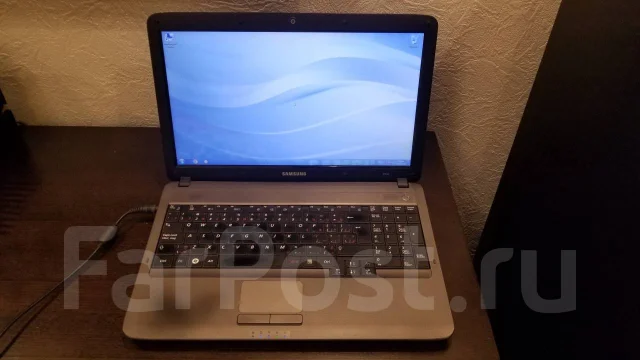 Samsung R540. 15.6", 2,5����, ��� 4 ��, ���� 640���, WiFi: 1 ����