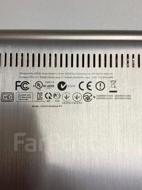 Asus ZenBook UX32A. ��� 4 ��, ����������� �� 4��. ����