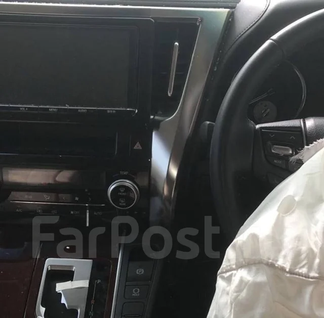Toyota Vellfire. AGH30, 2AR ����