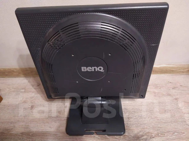BenQ. 17" ����
