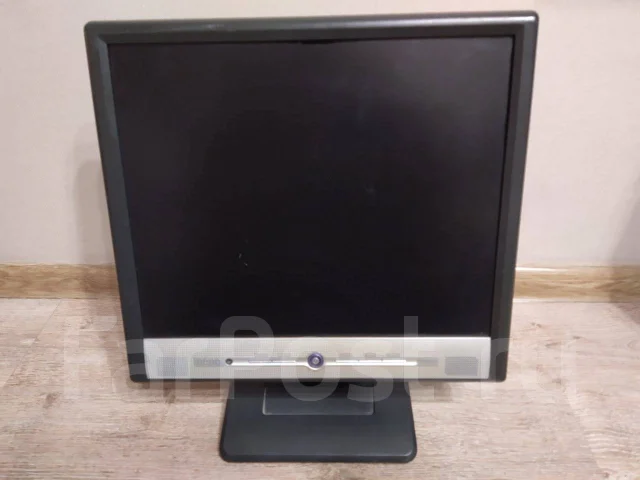 BenQ. 17" ����