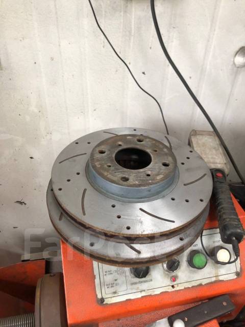 Проточка тормозных дисков, легковые автомобили во Владивостоке