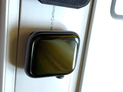 Apple Watch Series 4. GPS, NFC, IP68 ����