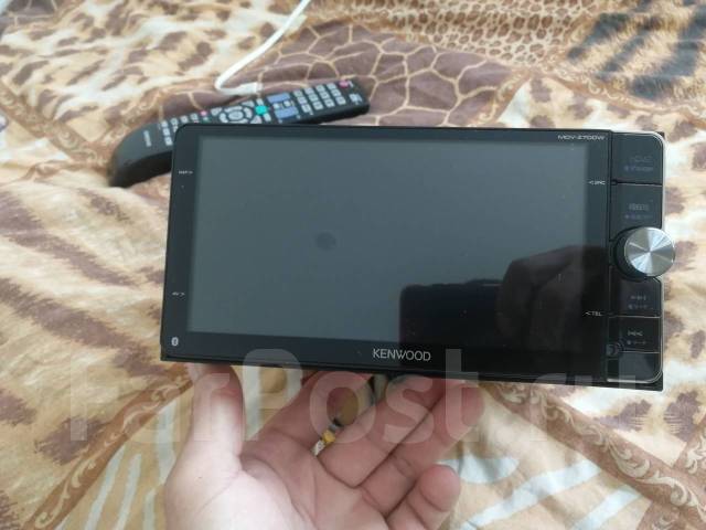 Продам автомагнитолу Kenwood MDV. Z700W - Магнитолы во Владивостоке