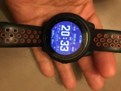 Amazfit Stratos. GPS, IP68 ����