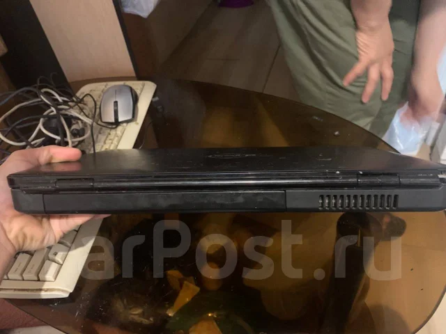 Dell Inspiron 1545. ��� 4 ��, ���� 500���, WiFi: 1, Bluetooth: 1, ����������� �� 1��. ����