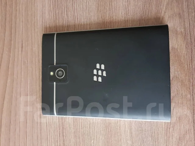 BlackBerry Passport. �/�, ������, 3G, 4G LTE, NFC ����