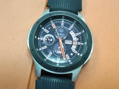 Samsung Galaxy Watch. GPS, NFC, IP67, IP68 ����