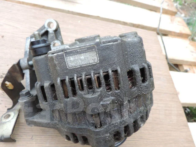 ��������� Mitsubishi MD373093 MD373093 ����