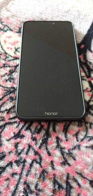Honor 8C. �/�, ������, 3G, 4G LTE, Dual-SIM ����