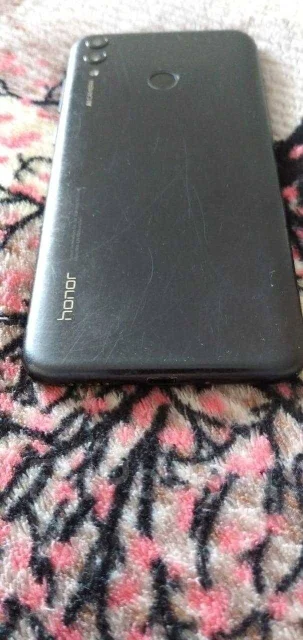 Honor 8C. �/�, ������, 3G, 4G LTE, Dual-SIM ����