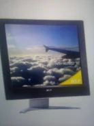 Acer. 19" ����