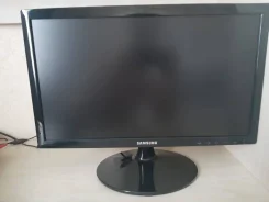 Samsung. 19" ����