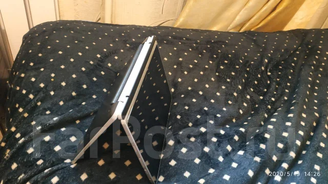 Acer Aspire Switch 10. 10.1", 1,3����, ��� 2048 ��, ���� 64���, WiFi: 1, Bluetooth: 1, ����������� �� 8��. ����