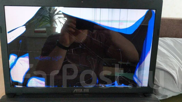 Asus X55VD. 15.6", 2,6����, ��� 2048 ��, ���� 320���, WiFi: 1, Bluetooth: 1, ����������� �� 2��. ����