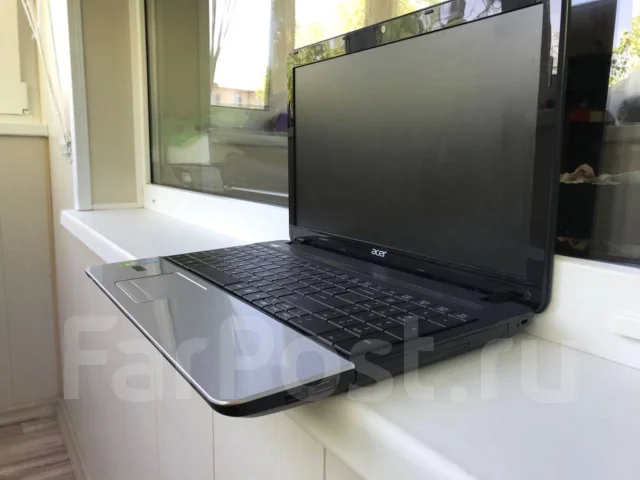 Acer Aspire E1-571G. 15.6", 2,6����, ��� 8 ��, ���� 500���, WiFi: 1, Bluetooth: 1, ����������� �� 1��. ����