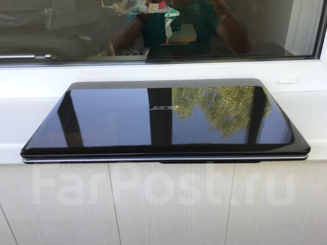 Acer Aspire E1-571G. 15.6", 2,6����, ��� 8 ��, ���� 500���, WiFi: 1, Bluetooth: 1, ����������� �� 1��. ����
