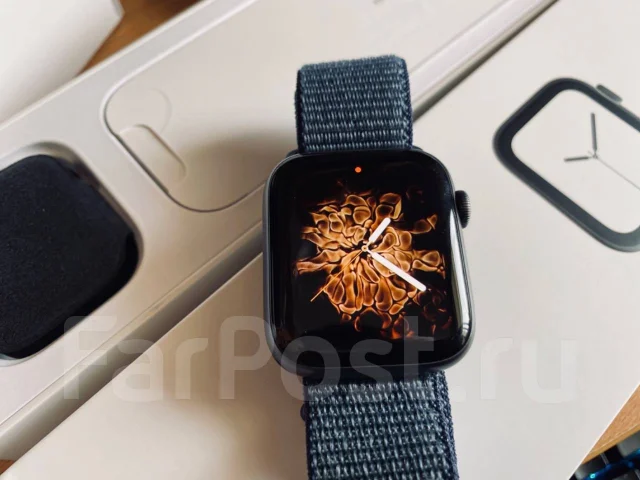 Apple Watch Series 4. GPS, NFC, SIM-�����, IP67, IP68 ����
