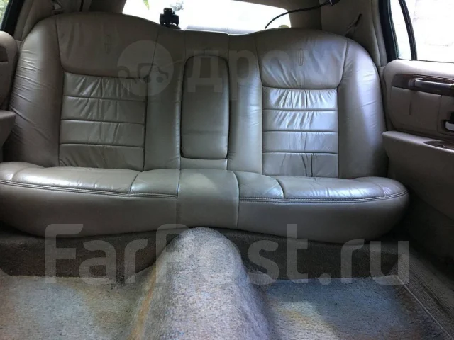 Lincoln Town Car ����