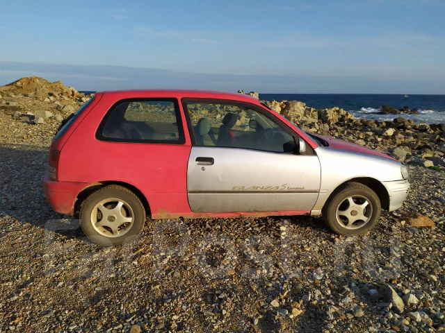 Toyota Starlet. ��������, ��������, 1.3 (86��.�.), ������, 200 000����. �� ����