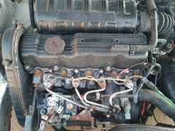 Mazda 323 ����